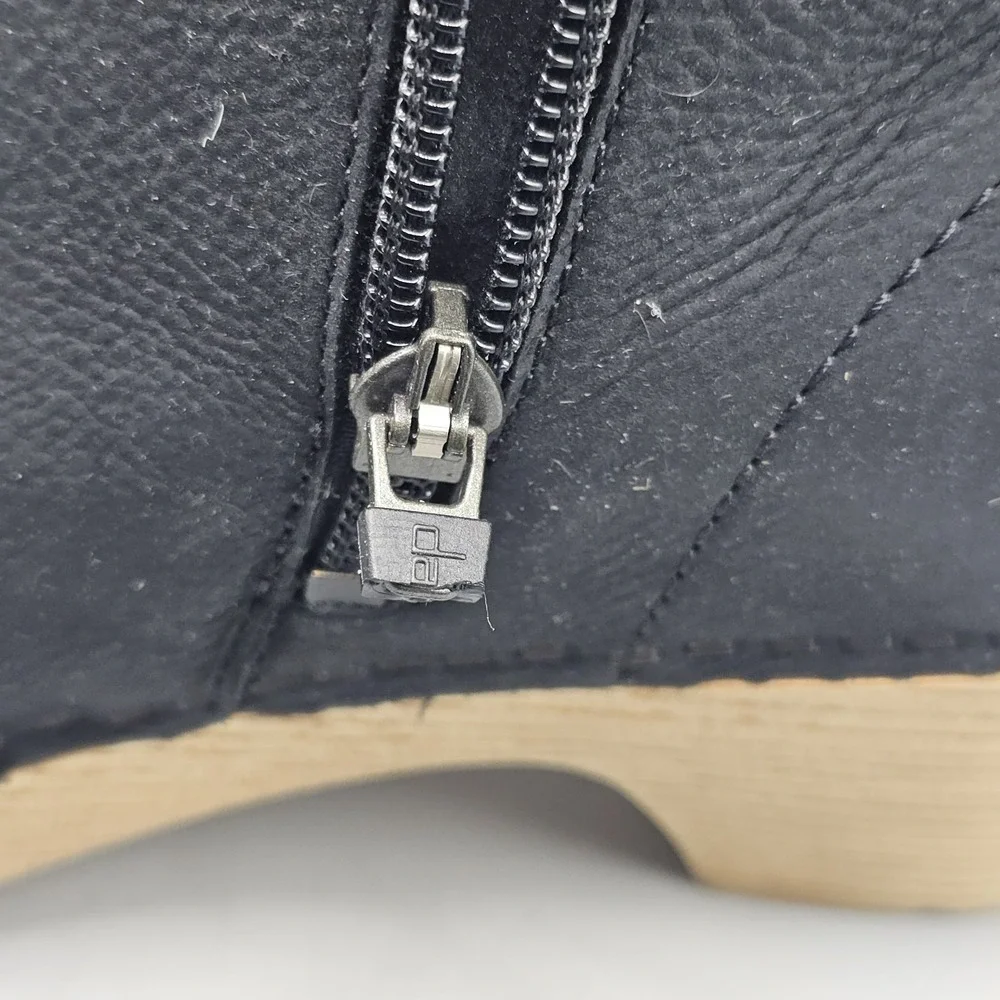 Dansko excellent plastic